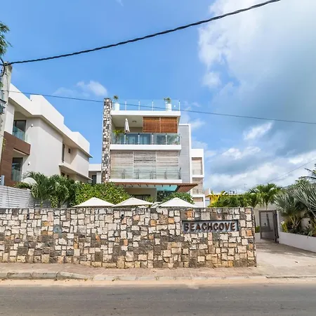 Beachcove Apartment 9 In Pereybere Pereybere Beach Exterior photo