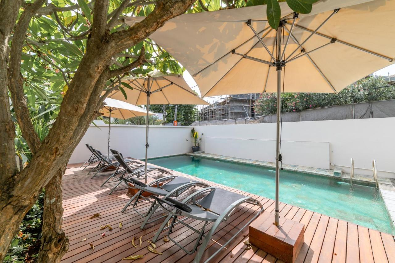 Apartment Beachcove 9 In Pereybere Pereybere Beach