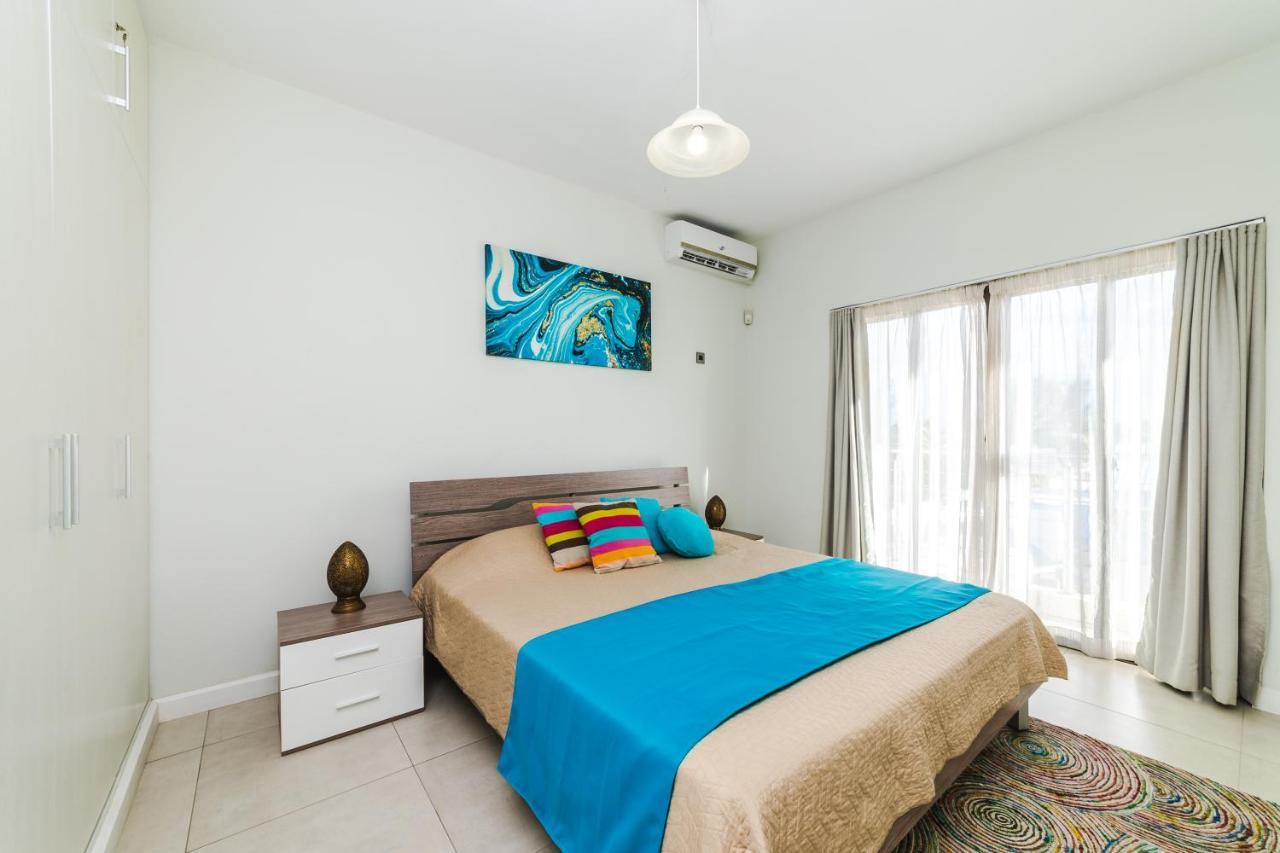 Beachcove 9 In Pereybere Apartment *