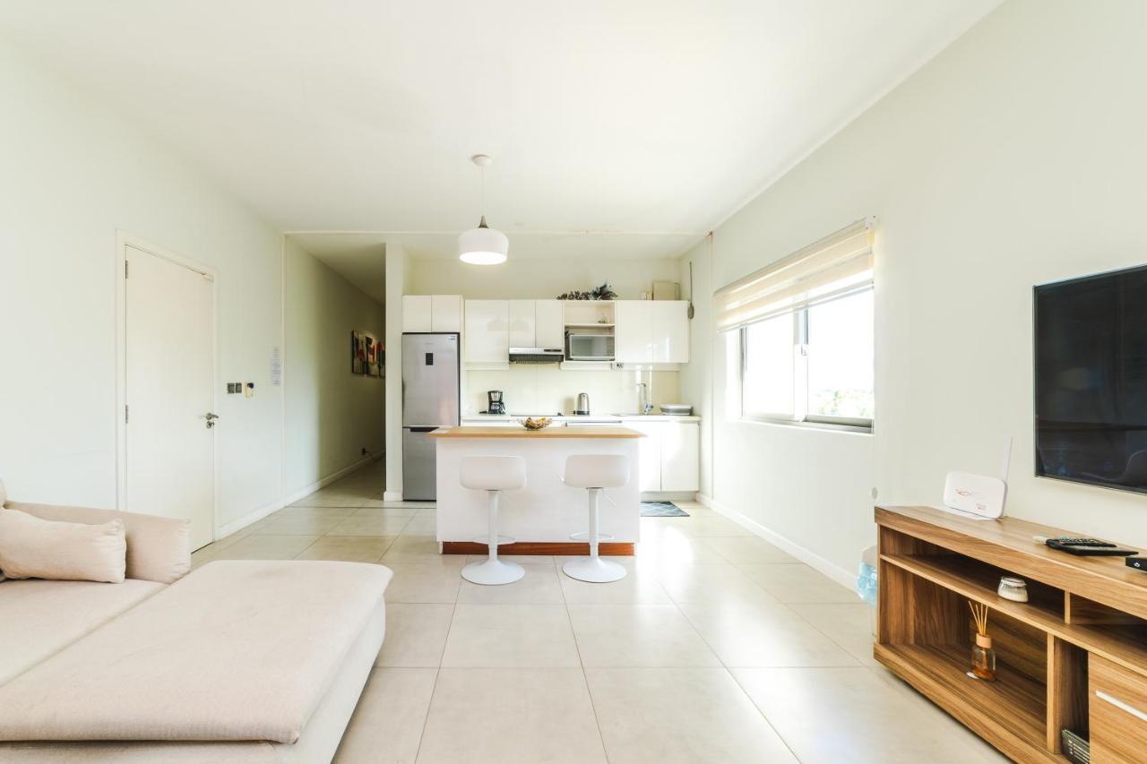 Beachcove 9 In Pereybere Apartment *